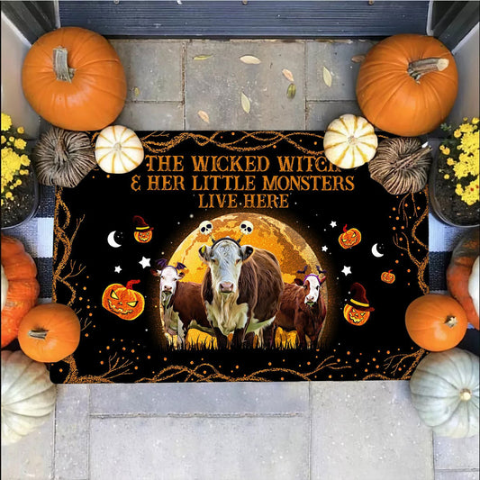 Uni Hereford - The Wicked Witch And Her Little Monsters Live Here Doormat