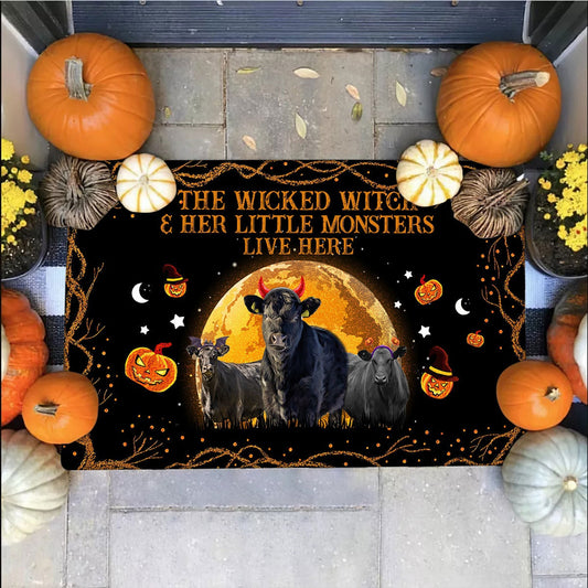 Uni Black Angus - The Wicked Witch And Her Little Monsters Live Here Doormat