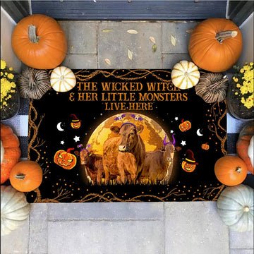 Uni Beefmaster - The Wicked Witch And Her Little Monsters Live Here Doormat