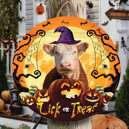 Uni Hereford Lick Or Treat Round Wooden Sign