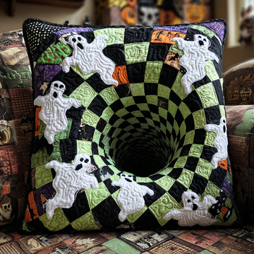 Haunted Whirl Quilted Pillow Case NCU0DV7383